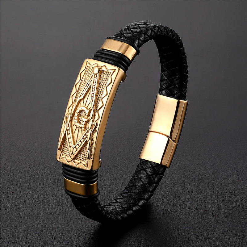 Pulseira masculina detalhe geométrico em couro com fecho magnético