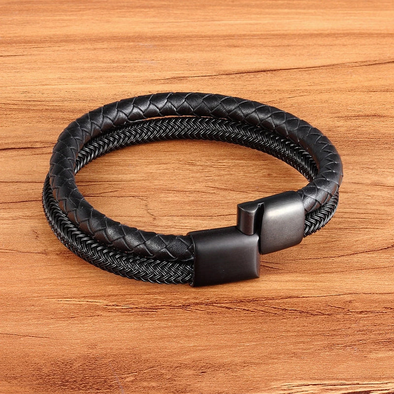 Pulseira masculina leather em couro e aço com fecho magnético