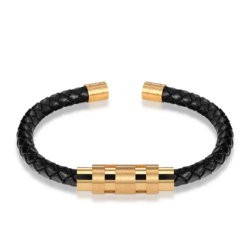 Pulseira masculina  trançada em couro